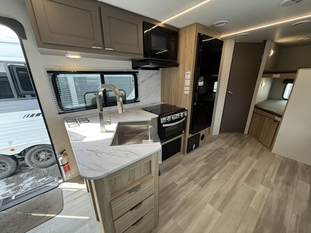 Cruiser 27bh Avenir 2025 alt