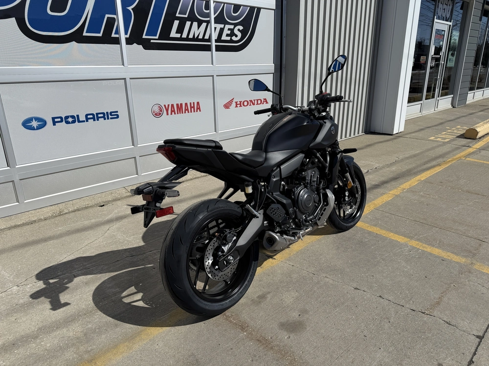 2025 Yamaha Mt-07 alt