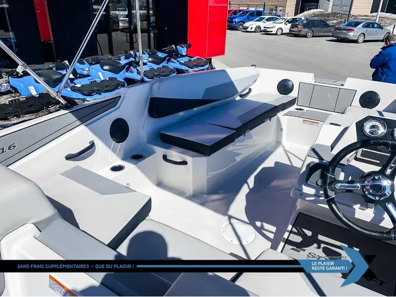 STARCRAFT SV 16 OB 75HP deck boat bateau Ponté 2025