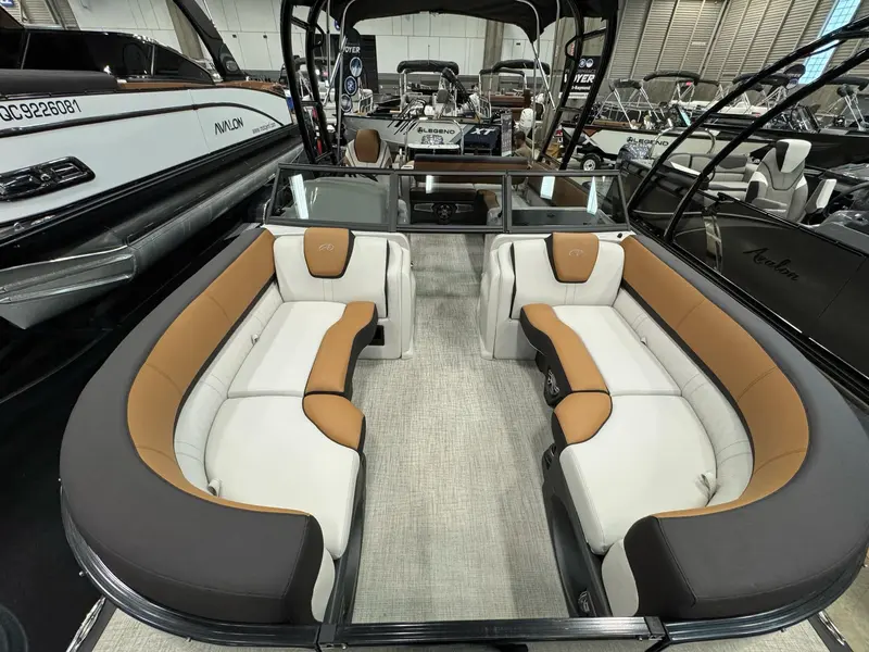 2024 Avalon LSZ Versatile Rear Bench Windshield ST:20516