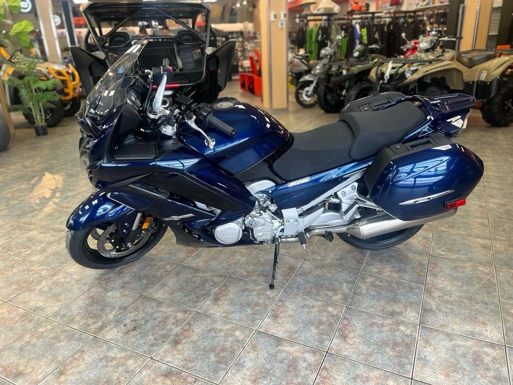 2025 Yamaha Fjr1300 alt