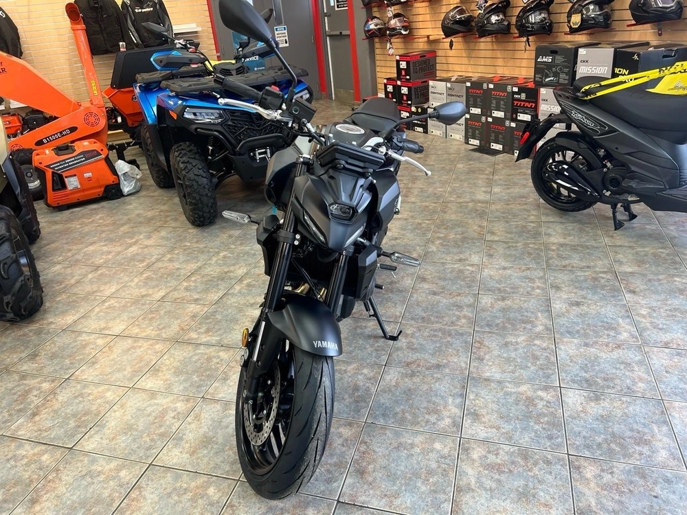 Yamaha Mt-07 2025 alt