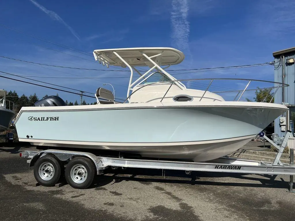 2023 Sailfish Boat 220 WAC 