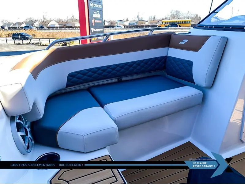 Starcraft SVX 190 OB 140HP deck boat bateau Ponté 2025