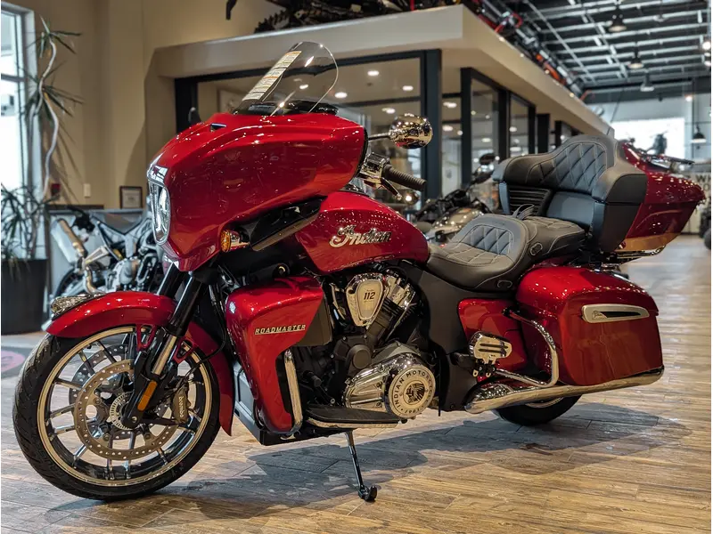 2025 Indian Motorcycle Roadmaster PowerPlus Limited with 112 + Rider Assist Package // Sunset Red Metallic w/ Genuine Leath thumbnail 14