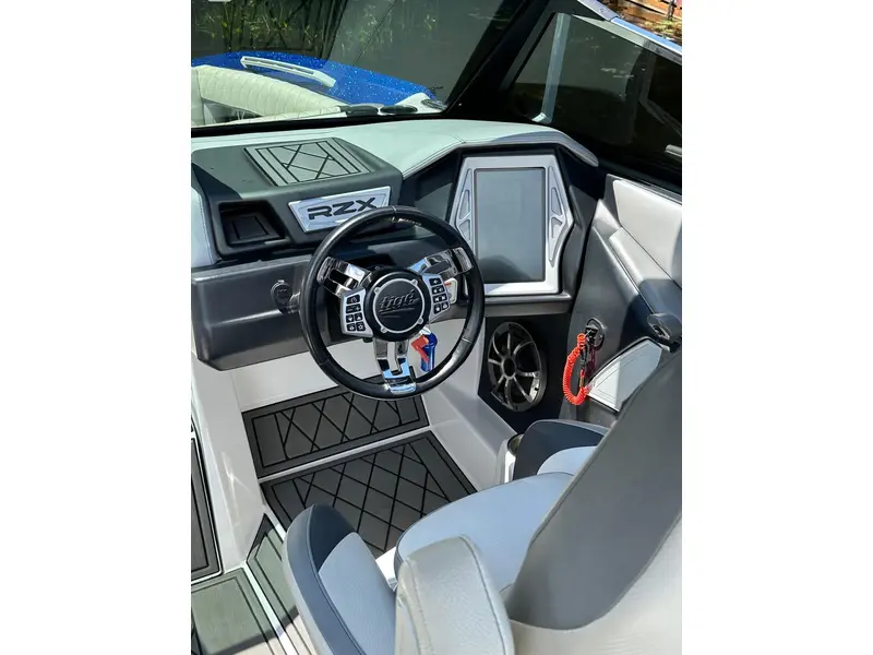 2017 Tige Boats RZX3