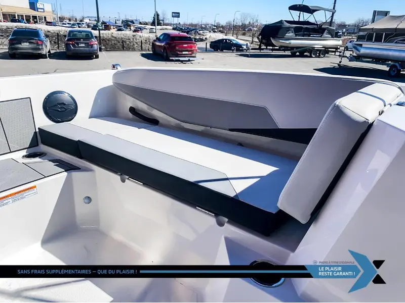 STARCRAFT SV 16 OB 75HP deck boat bateau Ponté 2025