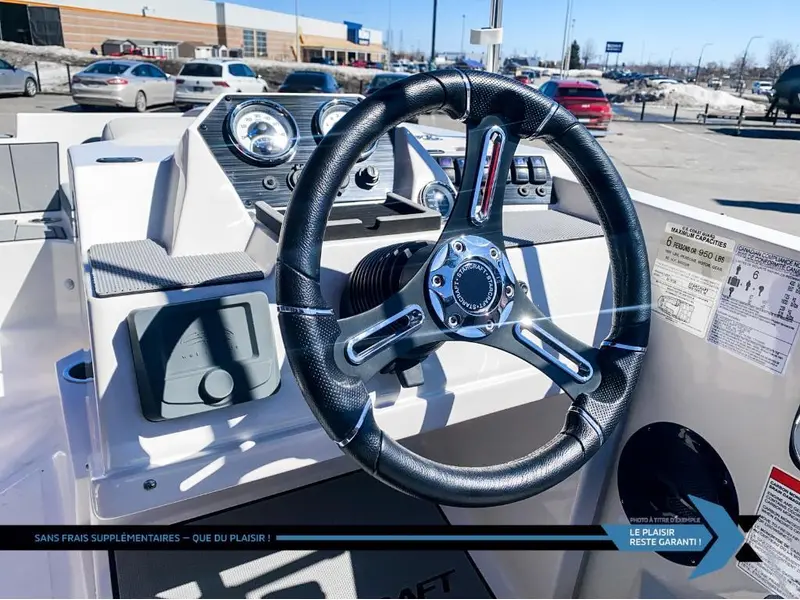 STARCRAFT SV 16 OB 75HP deck boat bateau Ponté 2025