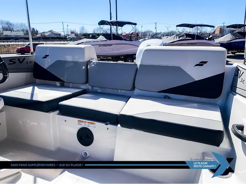 STARCRAFT SV 16 OB 75HP deck boat bateau Ponté 2025