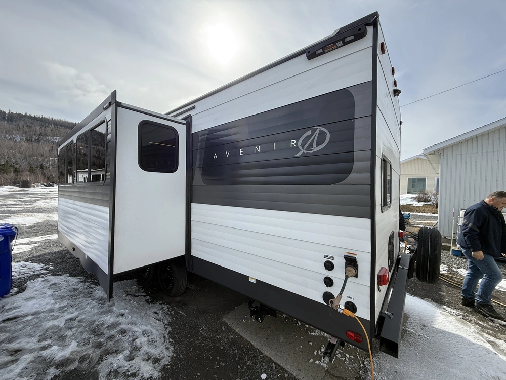 Cruiser 27bh Avenir 2025 alt