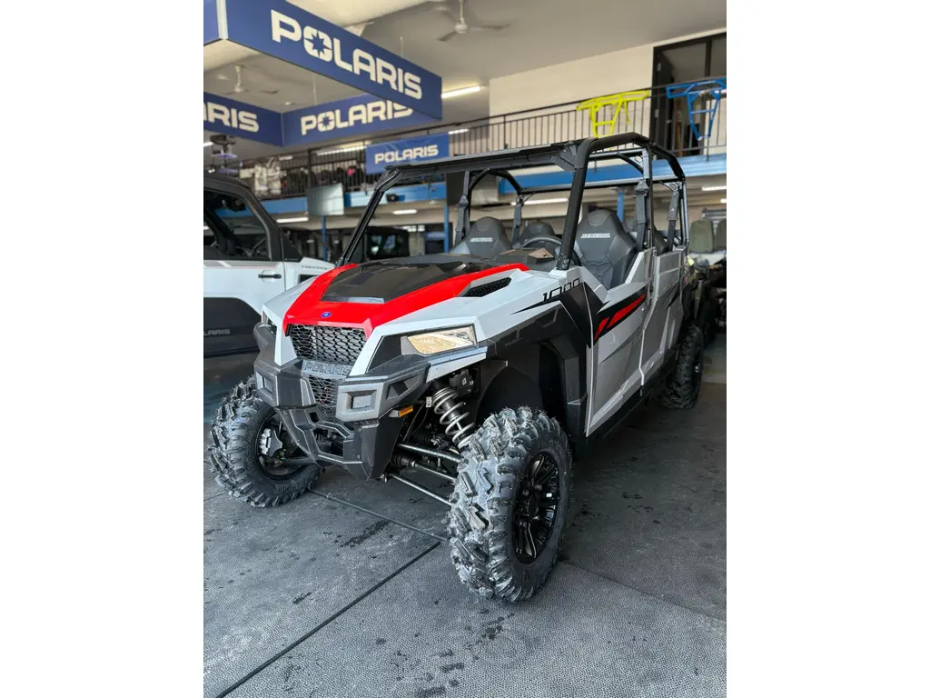 Polaris Général 4 1000 sport 2025