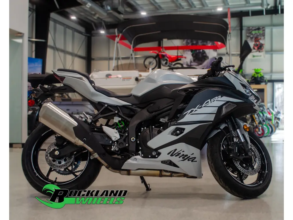 New 2025 Kawasaki NINJA ZX-4RR in Rockland - Rockland Wheels