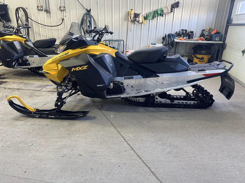Used 2024 Ski-Doo MXZ Sport 600 EFI 129 in Mont-Laurier - F