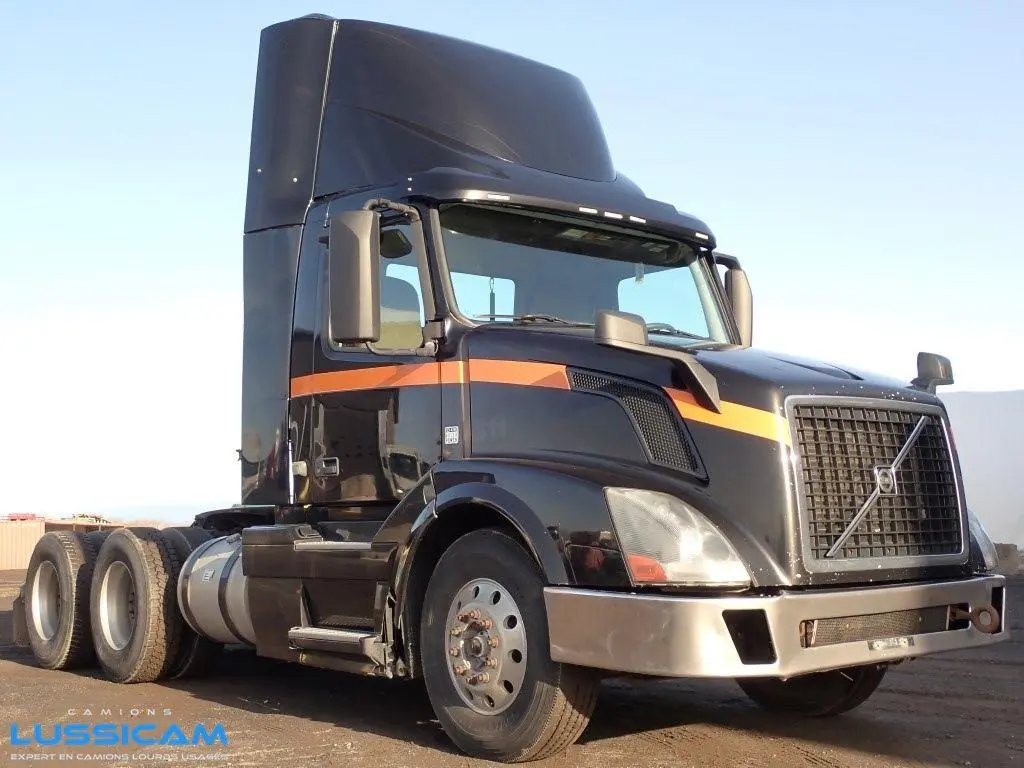 2015 Volvo VNL