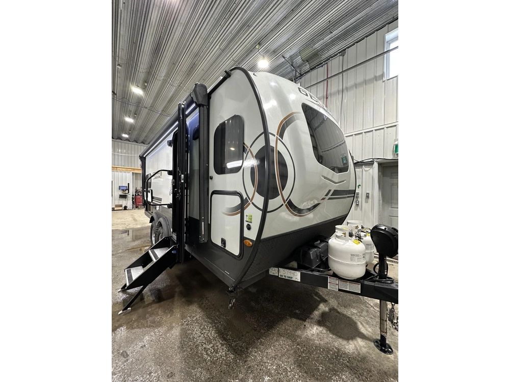 2025 Forest River 20fk alt