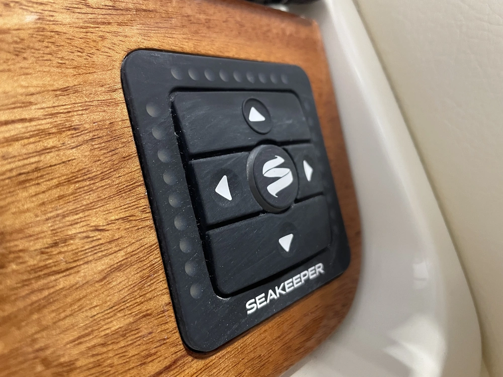 2025 Chris-craft Launch 27 Massive Price Drop alt