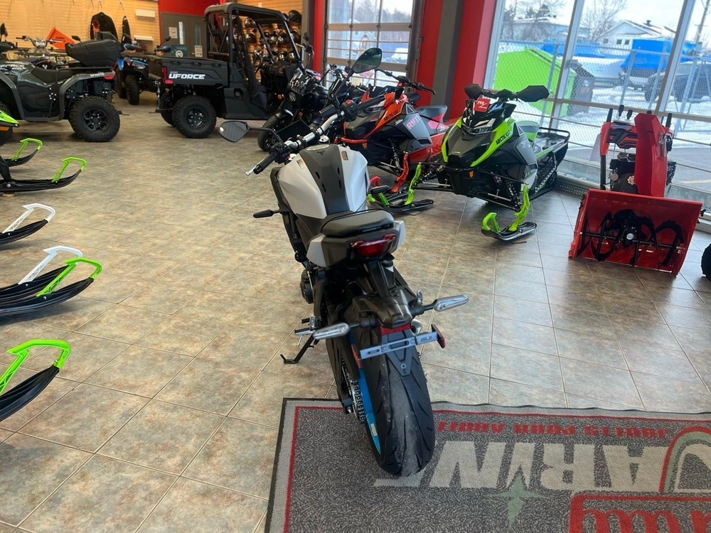 Yamaha Mt-07 2025 alt