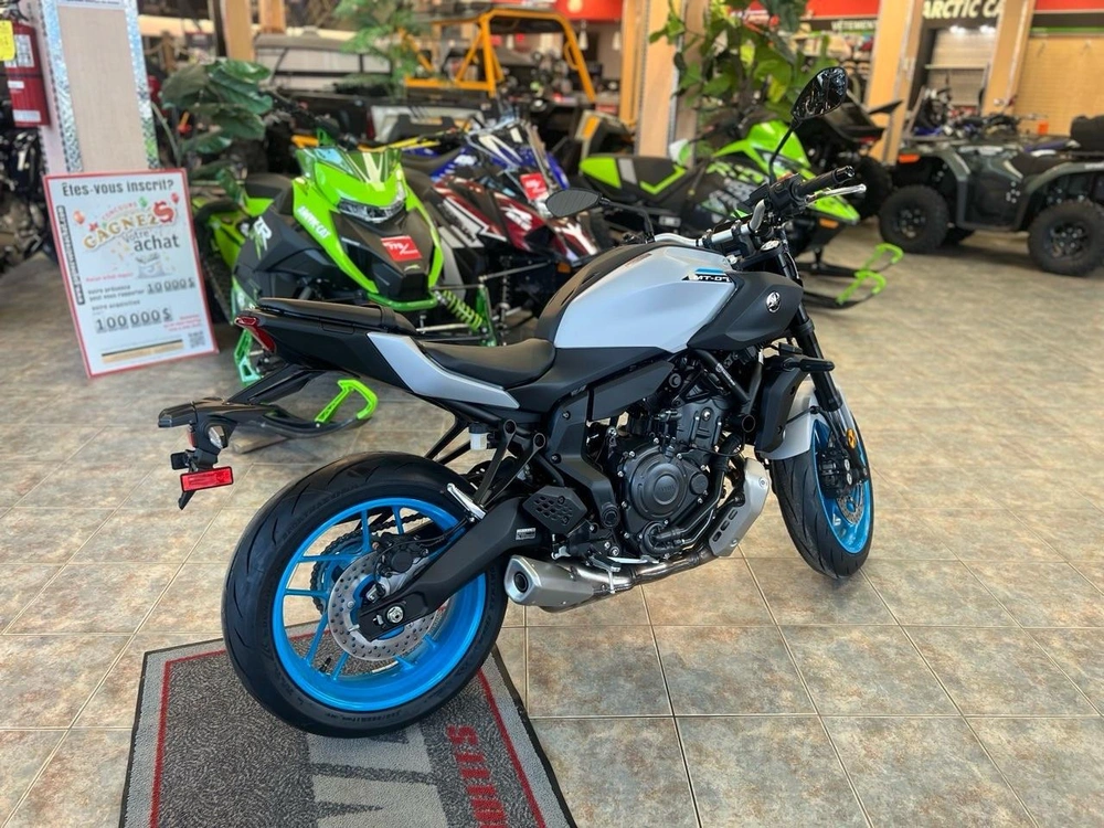Yamaha Mt-07 2025 alt