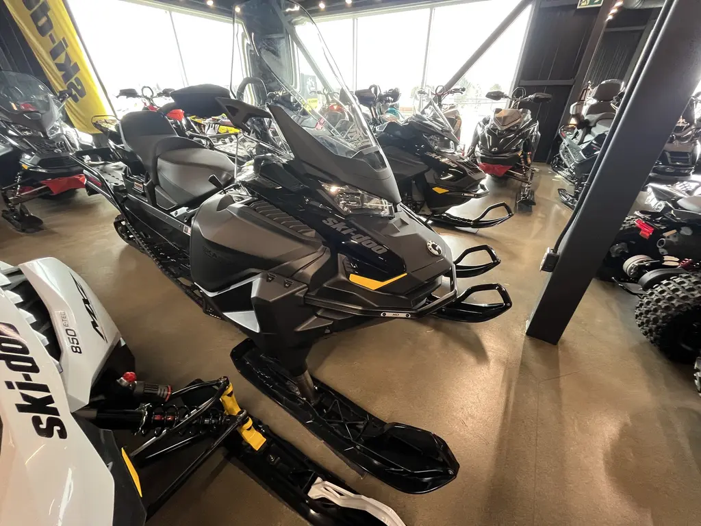 Ski-Doo Skandic LE 900ace 2025