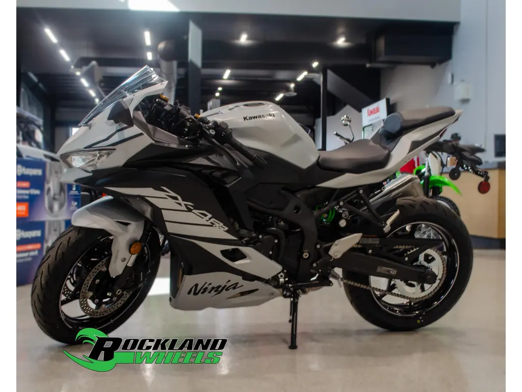 New 2025 Kawasaki NINJA ZX-4RR in Rockland - Rockland Wheels