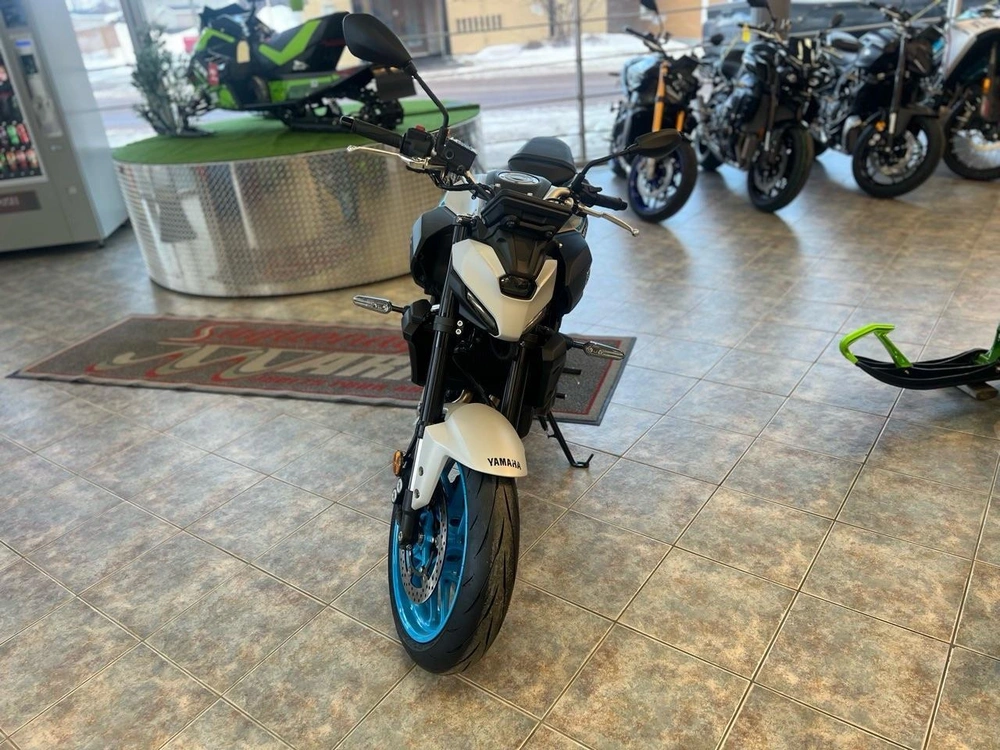 Yamaha Mt-07 2025 alt
