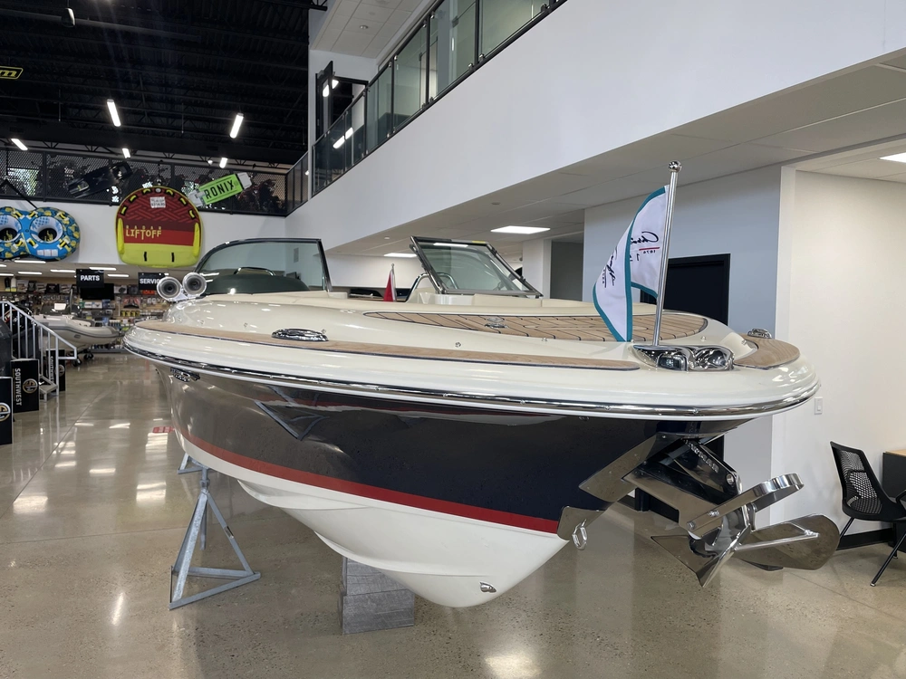 2025 Chris-craft Launch 27 Massive Price Drop alt