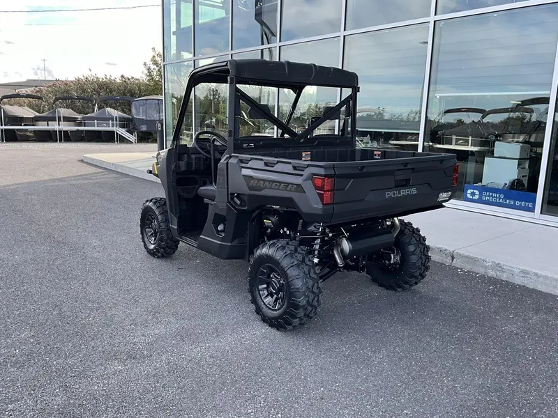 2025 Polaris Ranger 1000 Premium 2 000$ de réduction, jusqu'au 30-06-25