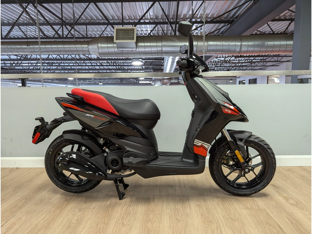 2025 Aprilia Sr 50 Mt 4t alt