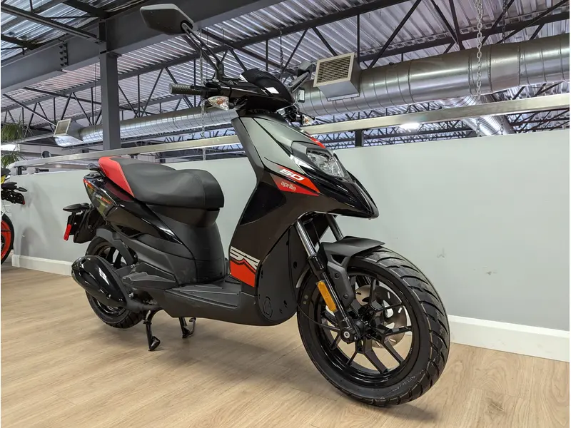 2025 APRILIA SR 50 MT 4T