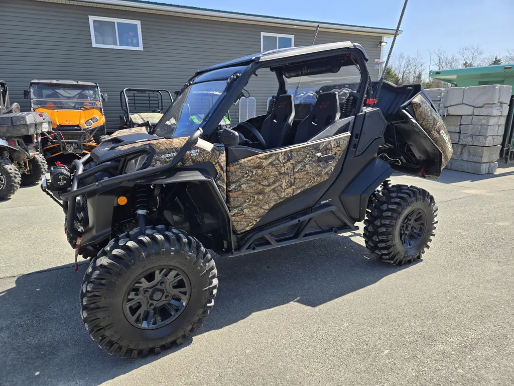 2022 Can-Am COMMANDER 1000R XMR