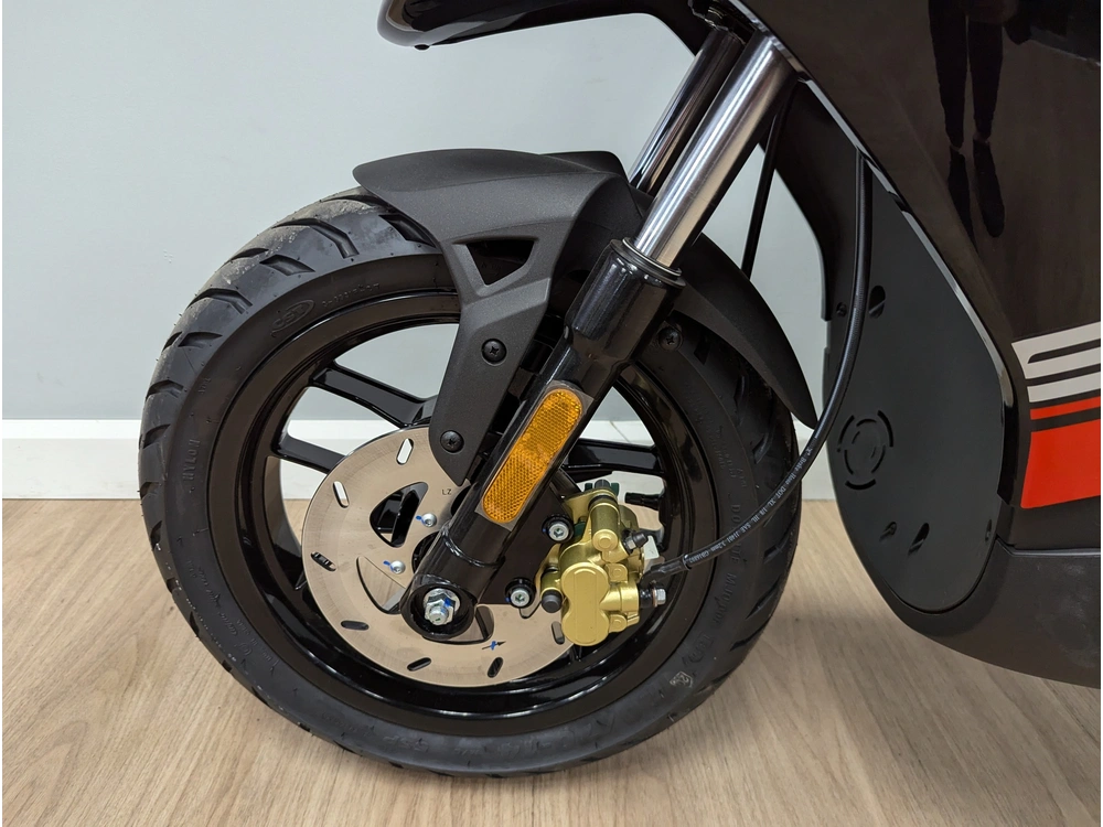 2025 Aprilia Sr 50 Mt 4t alt