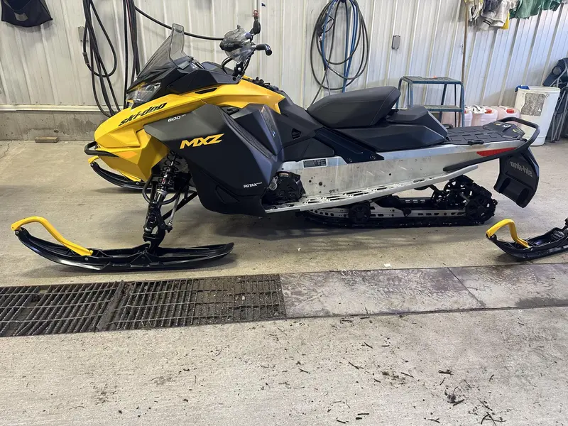2024 Ski-Doo MXZ Sport 600 EFI 129