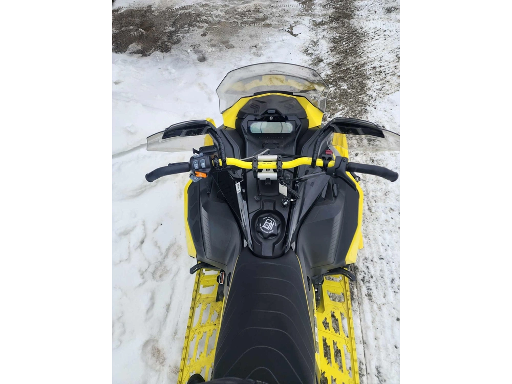 2021 Ski-doo Renegade X Rs alt