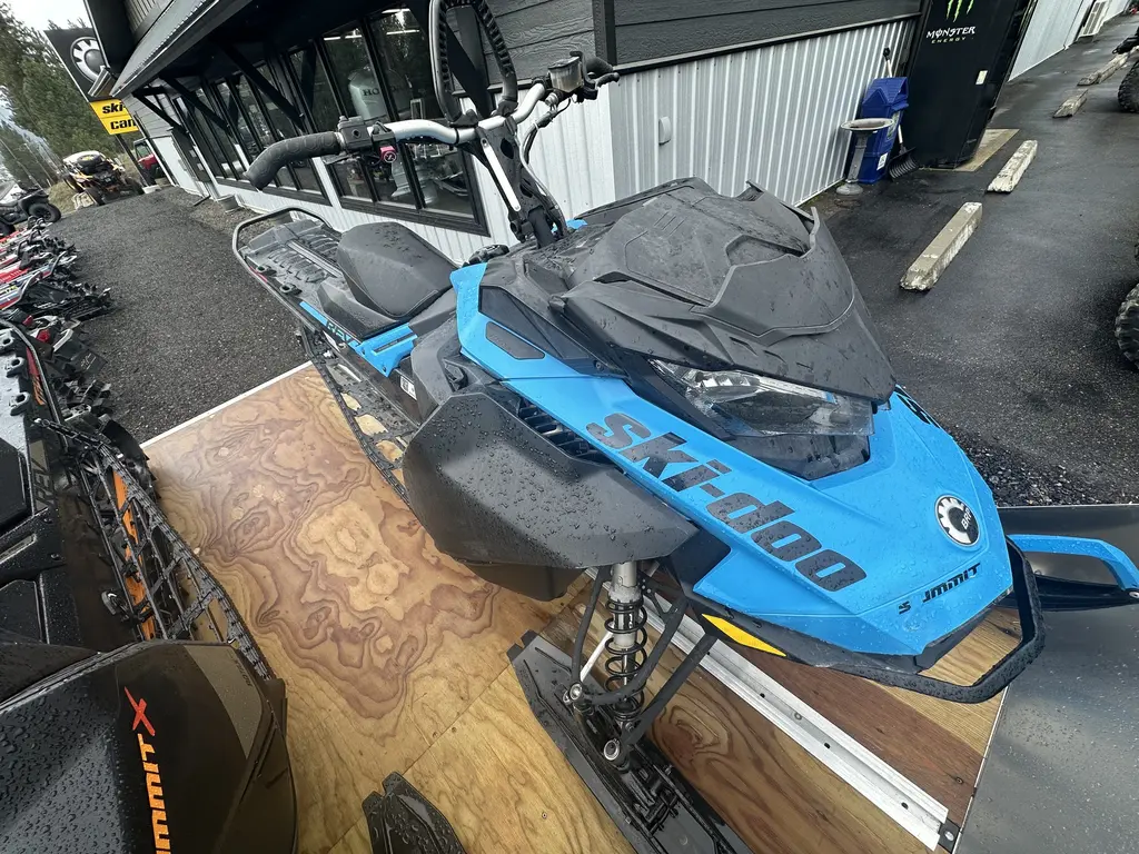 2020 Ski-Doo SUMMIT SP 154 850