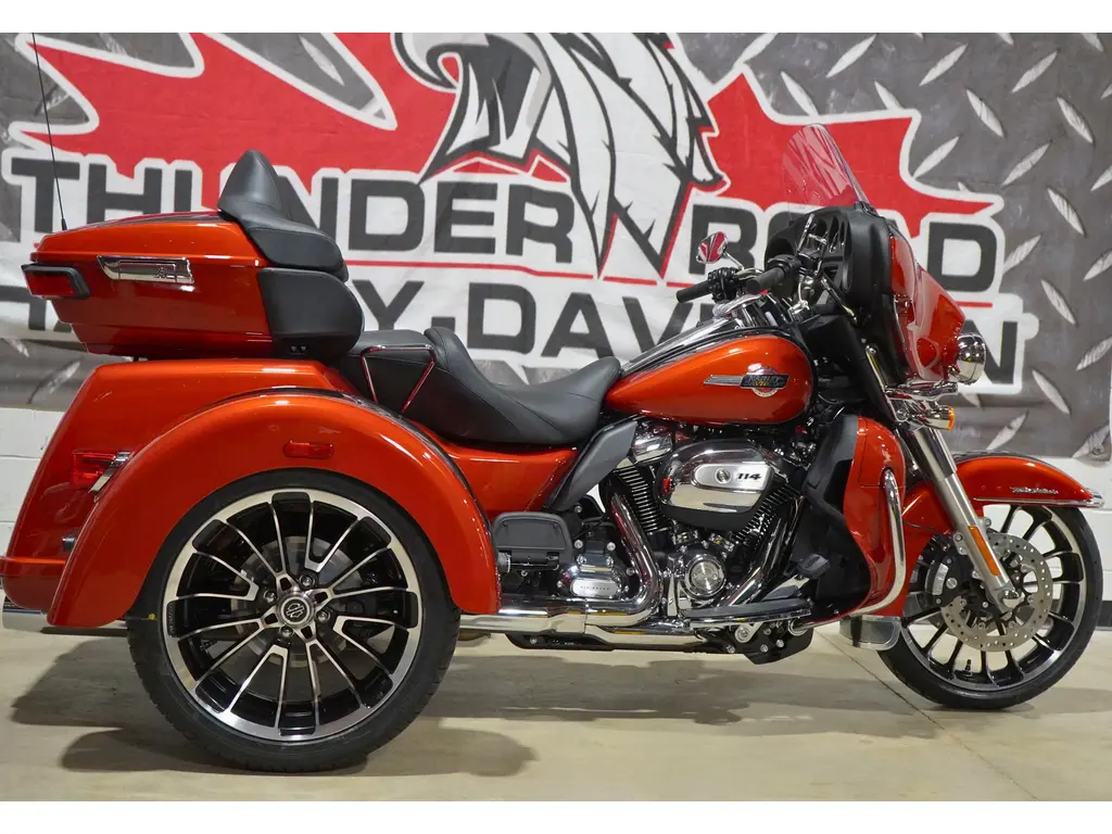2025 Harley-Davidson FLHTCUTG TRI-GLIDE ULTRA