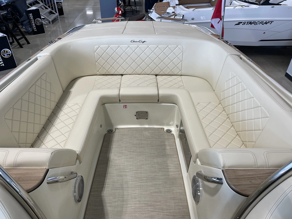 2025 Chris-craft Launch 27 Massive Price Drop alt
