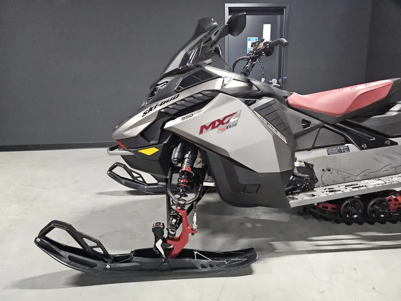 2023 Ski-Doo MXZ X-RS 850