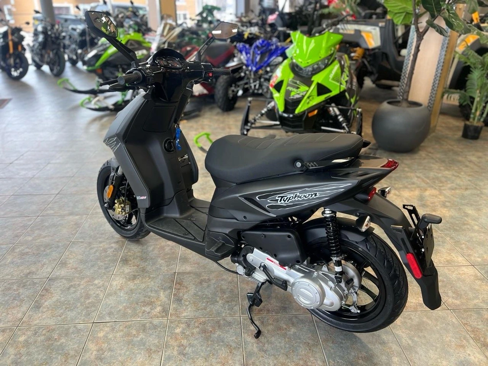 Piaggio Typhoon 50 2025 alt