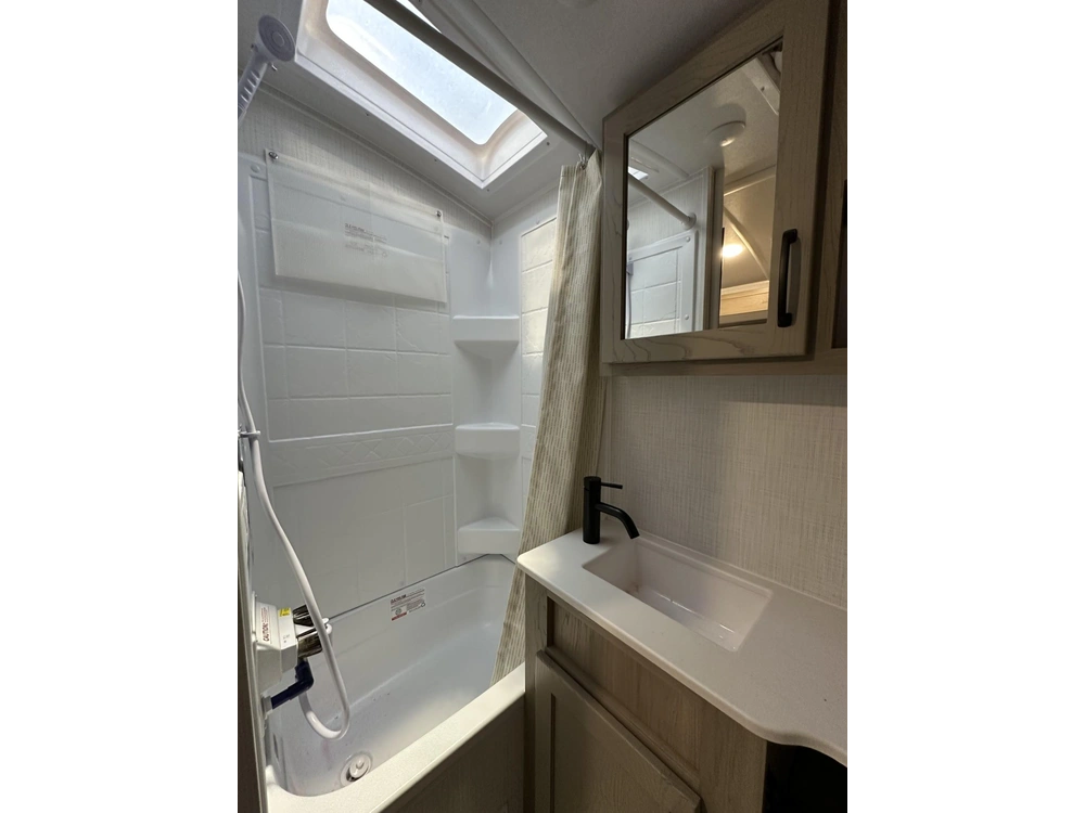 2025 Forest River 20fk alt