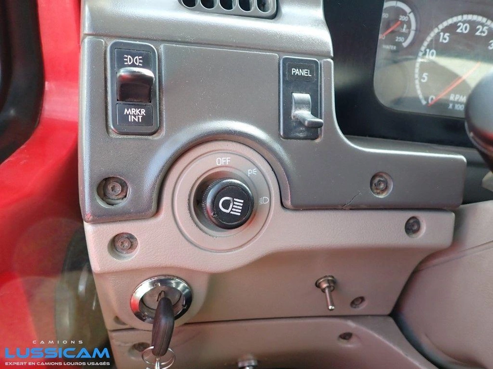 2007 Sterling 9513