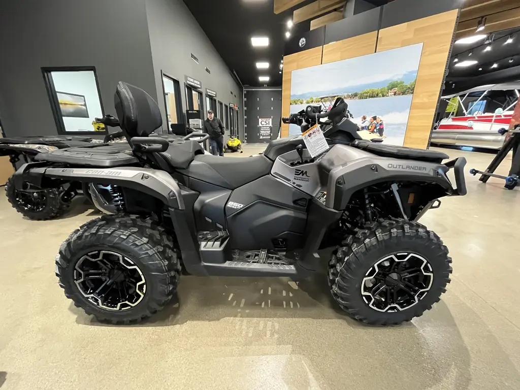 Can-Am OUTLANDER MAX XT 850 2025