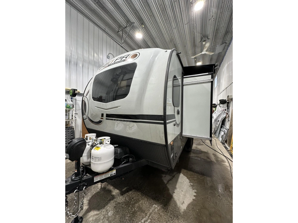 2025 Forest River 20fk alt