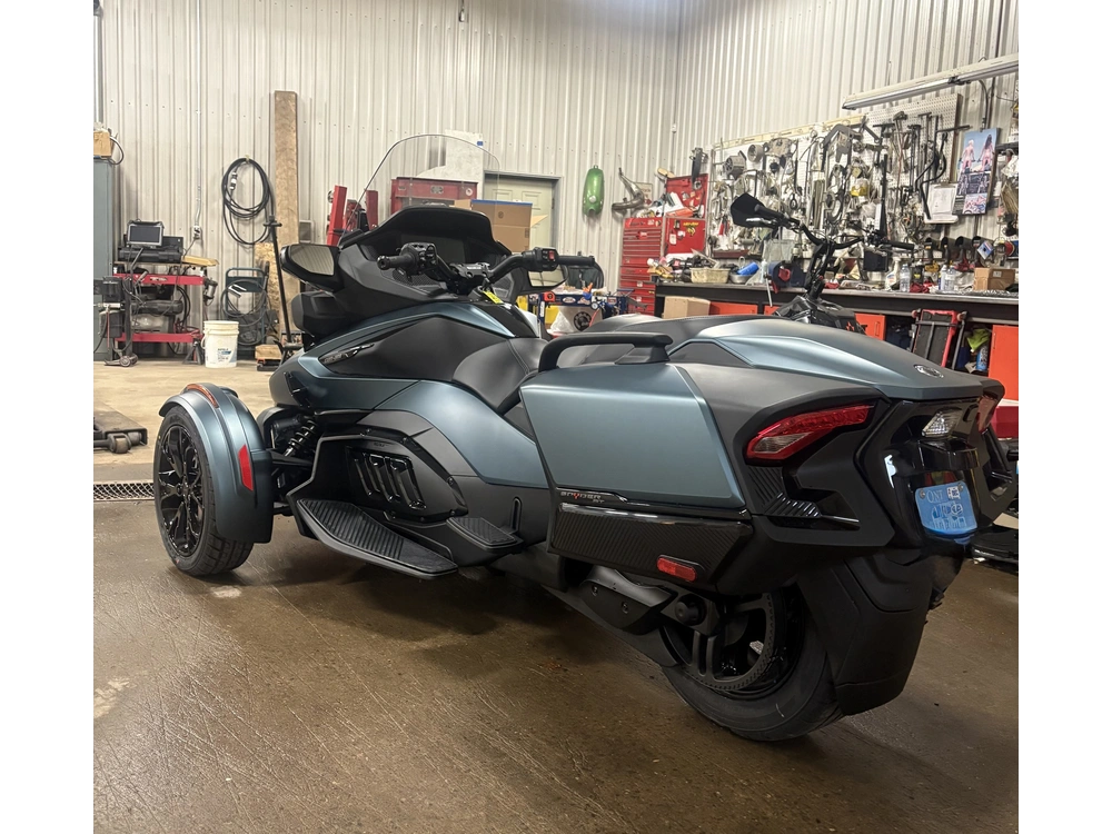 2025 Spyder Rt 1330 Se6 alt