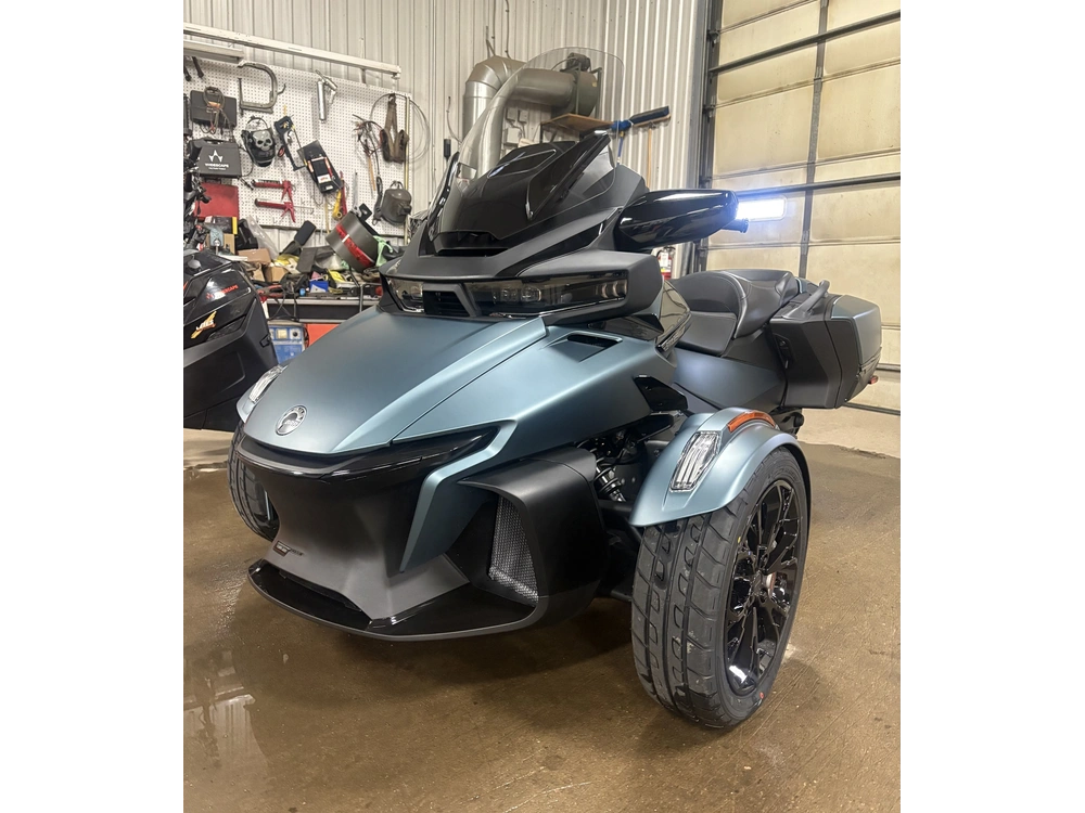 2025 Spyder Rt 1330 Se6 alt