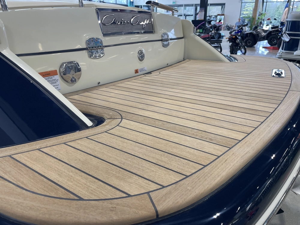 2025 Chris-craft Launch 27 Massive Price Drop alt