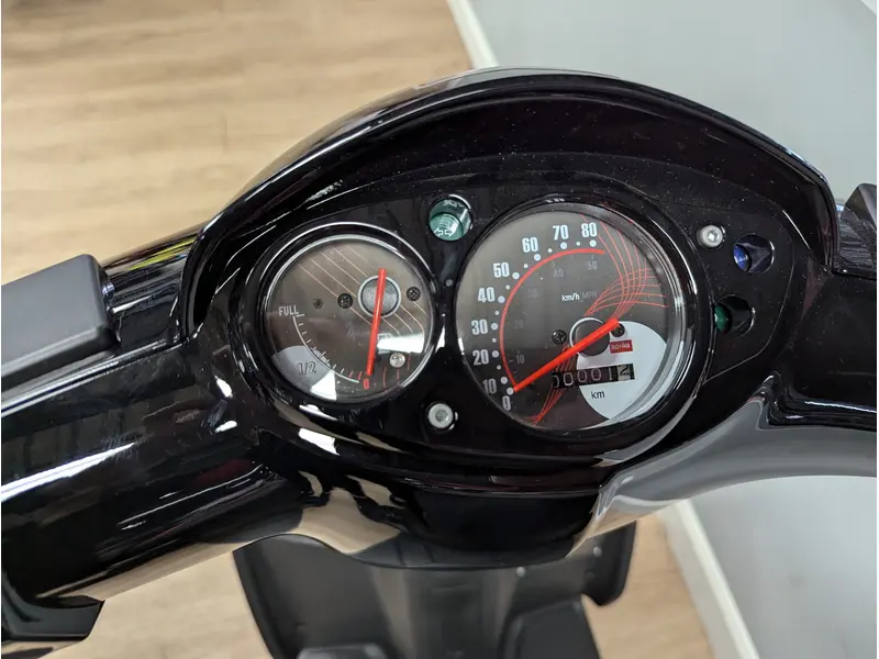 2025 APRILIA SR 50 MT 4T