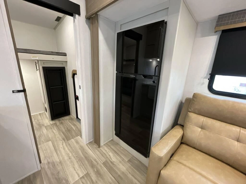 Astoria 298bh 2025 alt