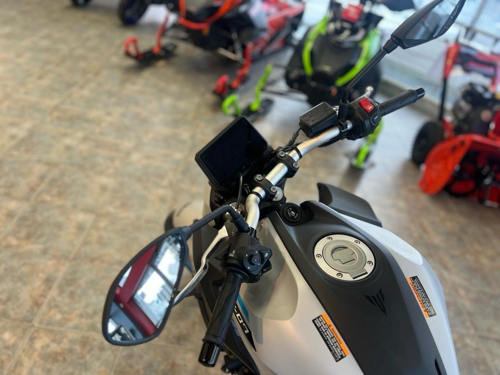 Yamaha Mt-07 2025 alt