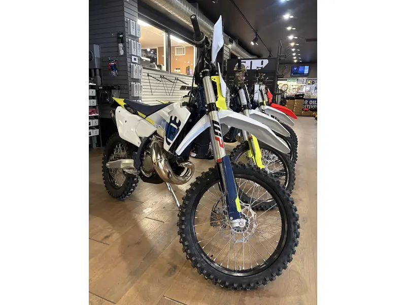 2024 Husqvarna TE 150 thumbnail 2