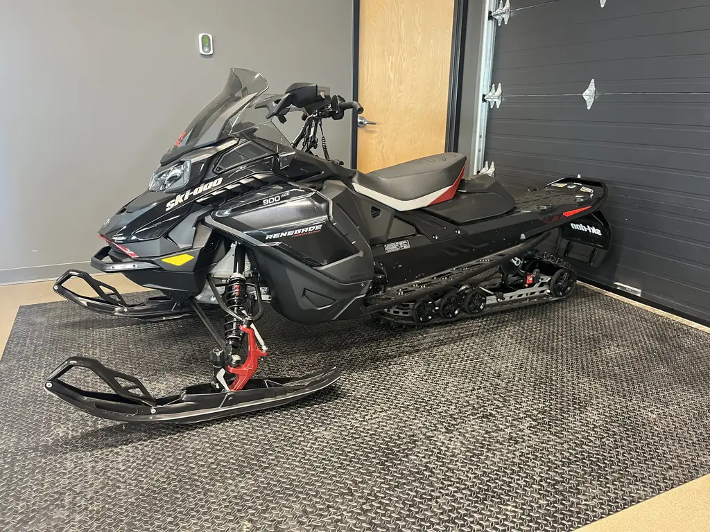 2025 Ski-Doo RENEGADE ENDURO 900 ACE
